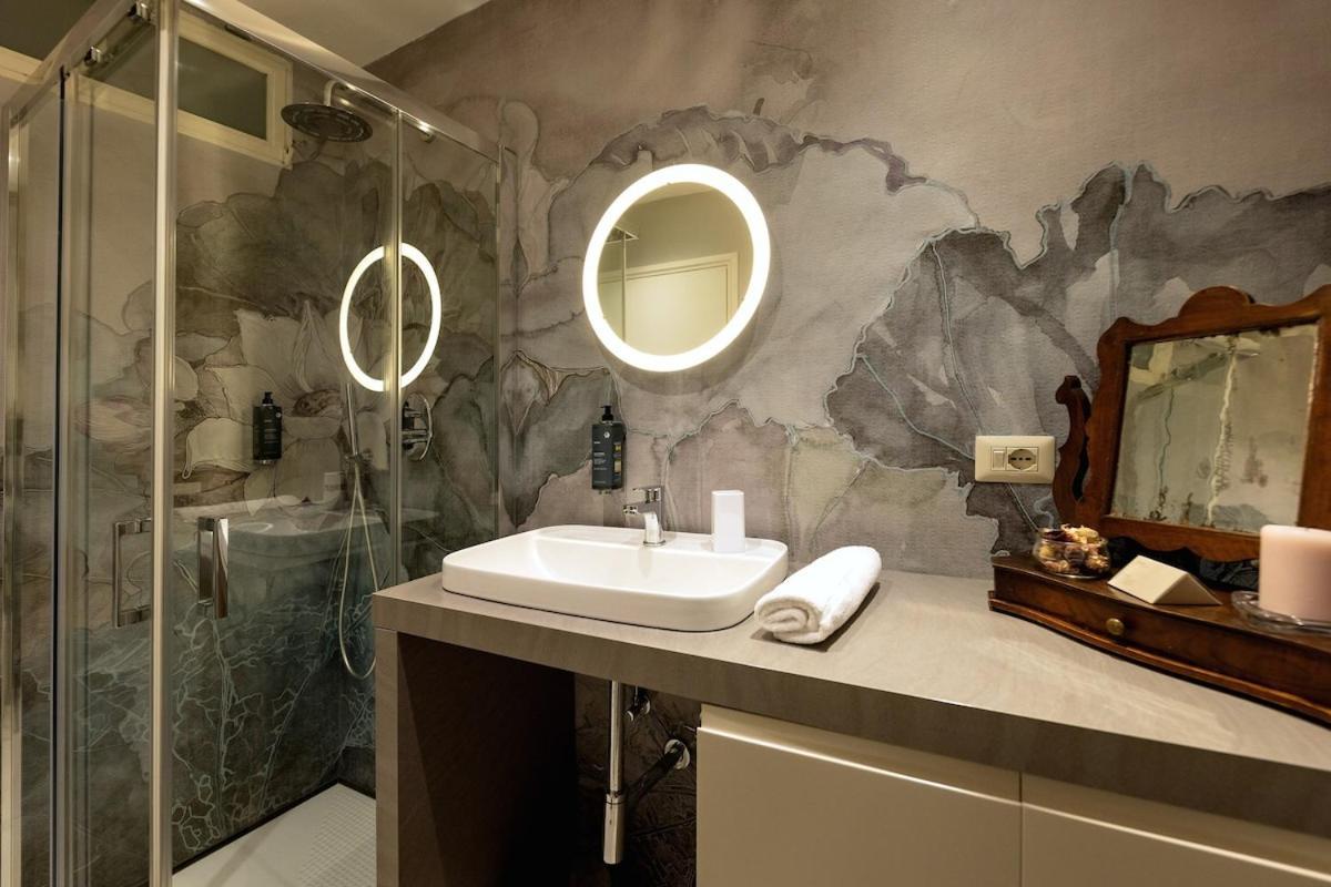 Sant'Anna Studio Apartment Парма Екстериор снимка