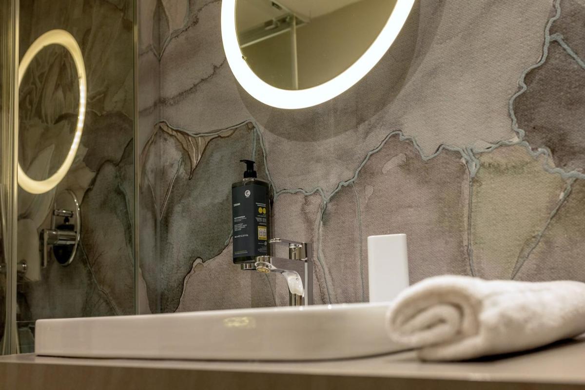Sant'Anna Studio Apartment Парма Екстериор снимка