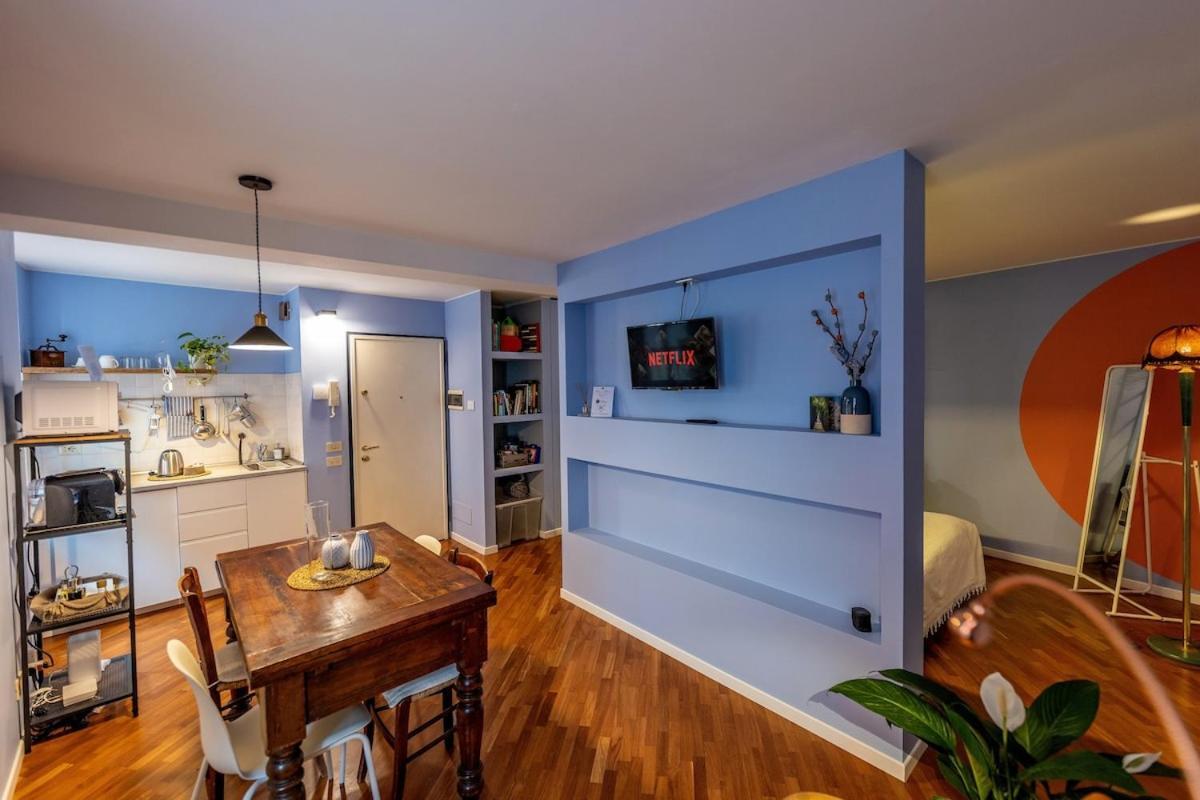 Sant'Anna Studio Apartment Парма Екстериор снимка