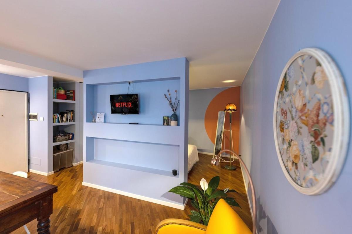 Sant'Anna Studio Apartment Парма Екстериор снимка